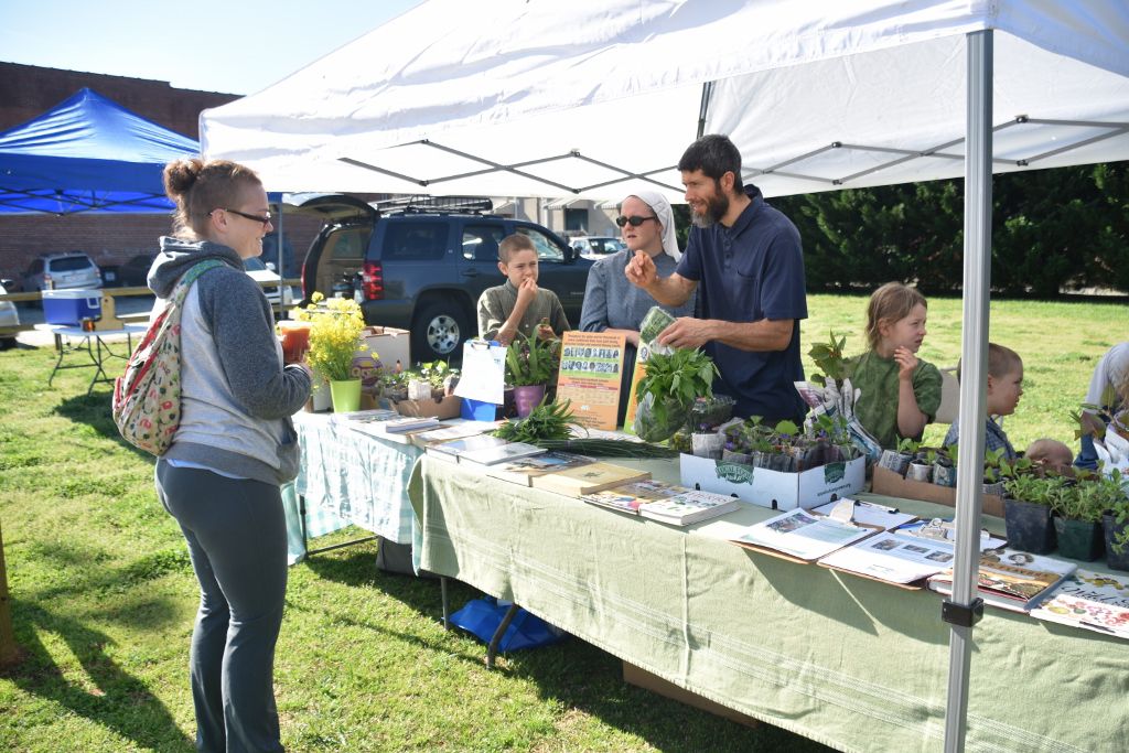 3-28-20 farmers mkt and flowers 087 (1024x683).jpg